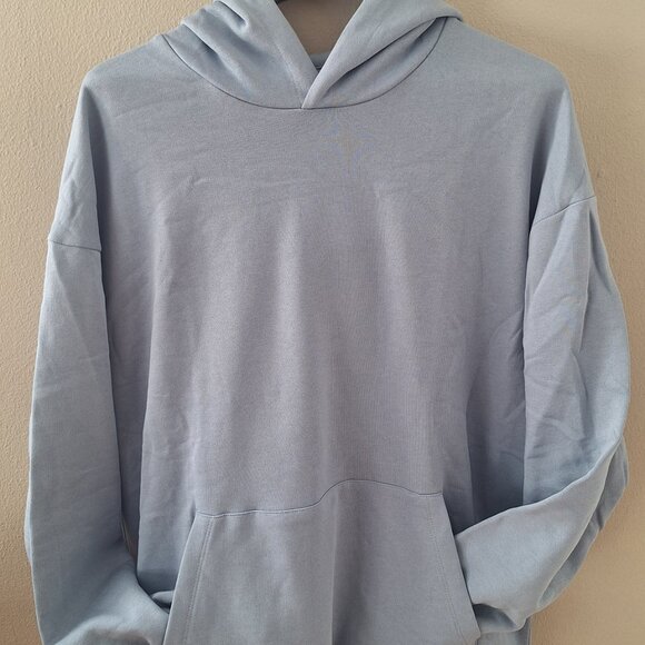 Light grey-blue Men's hoodie with dragon-printed back, NWOT, Size Large - Picture 3 of 6